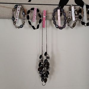 Necklace and bracelet set